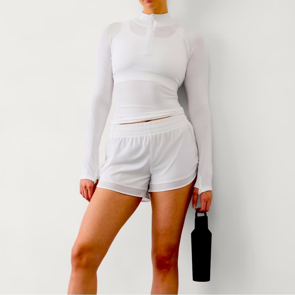 Athleta MESH RACER RUN MID RISE 4 SHORT